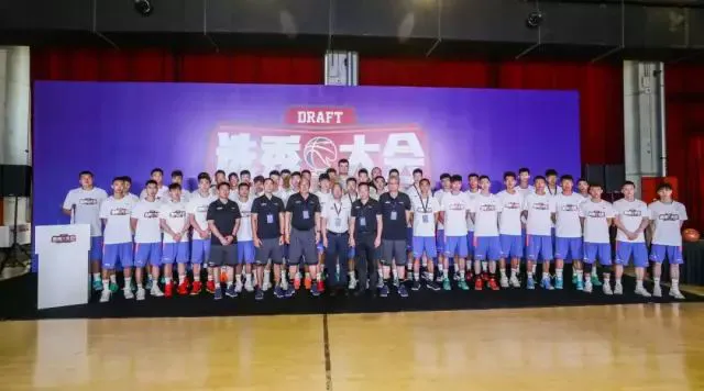 篮球教练如何制定总决赛的长期发展计划_0